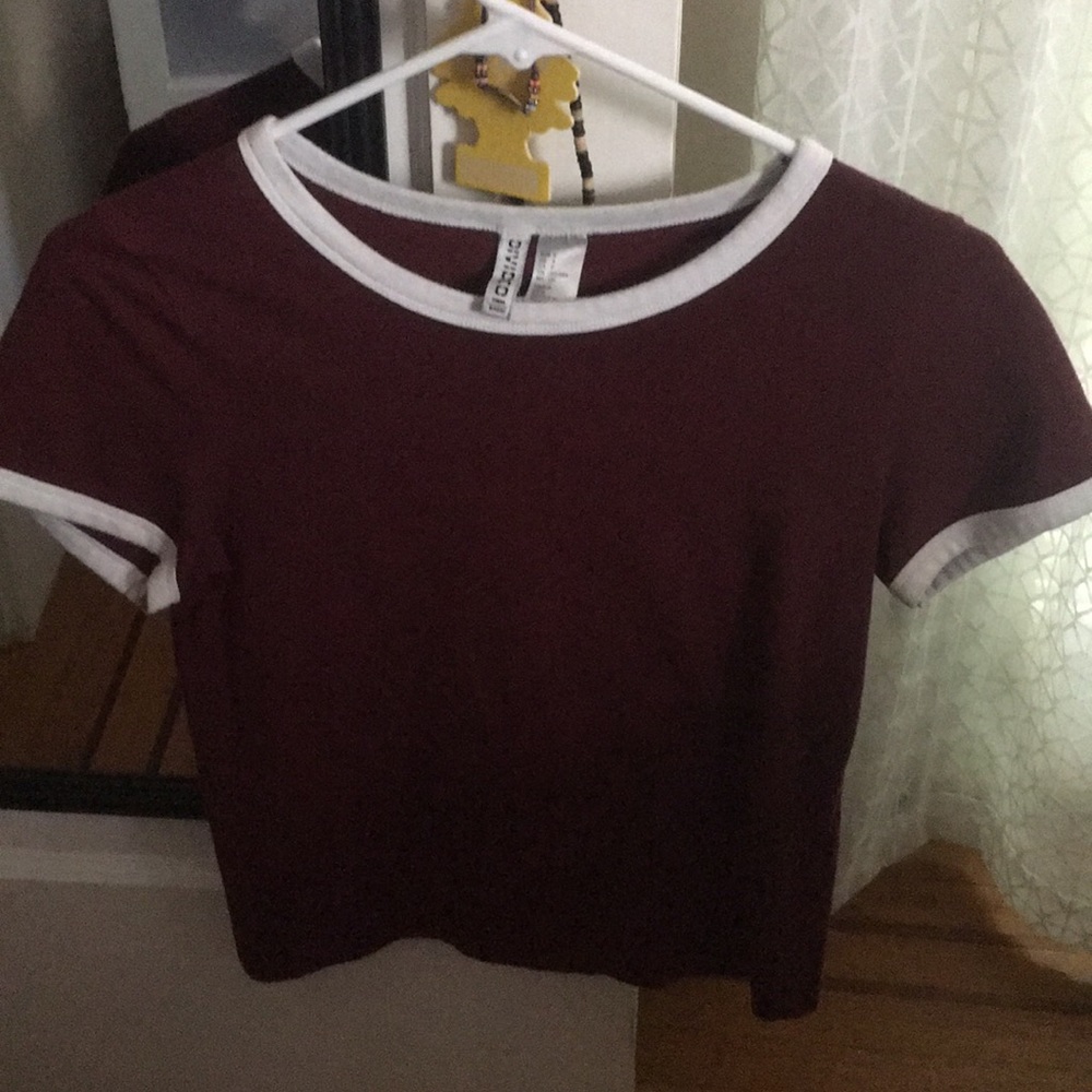 simple burgundy tee with white trim🥳